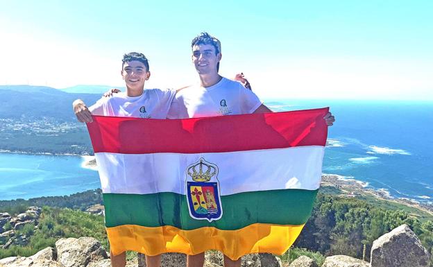 Dos riojanos en el retorno de la Ruta Quetzal