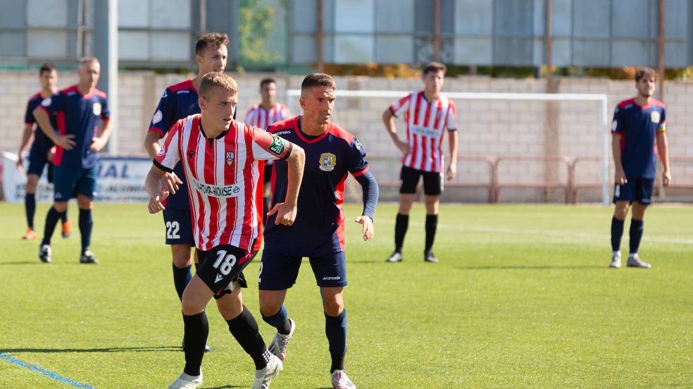 La UD Logroñés B gana el torneo del Comillas en el que también participó el Anguiano