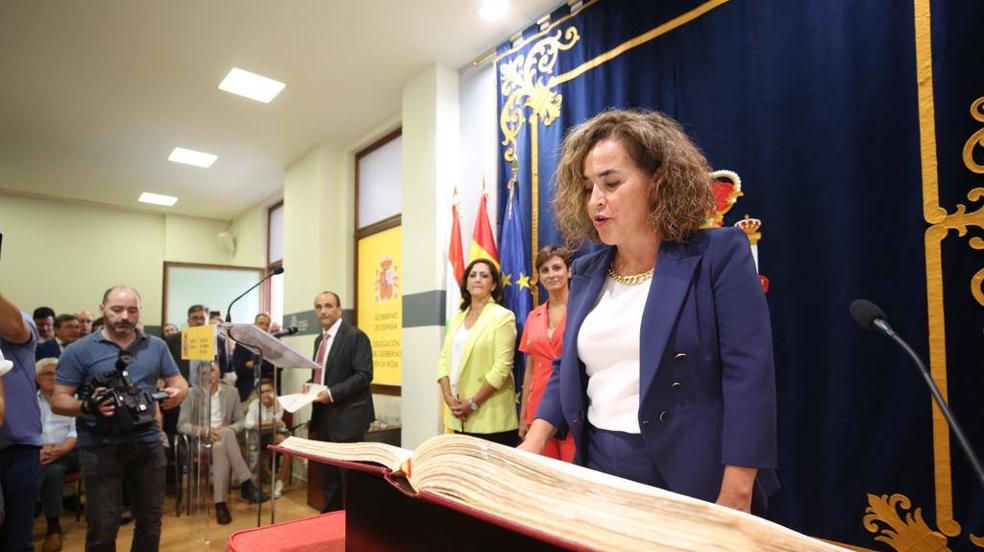 Toma de posesión de Beatriz Arraiz como delegada del Gobierno de La Rioja