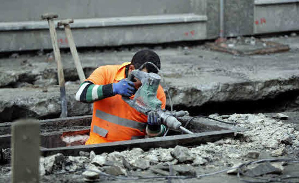 España registra la segunda mayor caída de los salarios de la OCDE