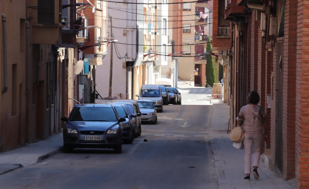 La reforma de la calle Carrera finalizará antes de fiestas, con dos meses de demora