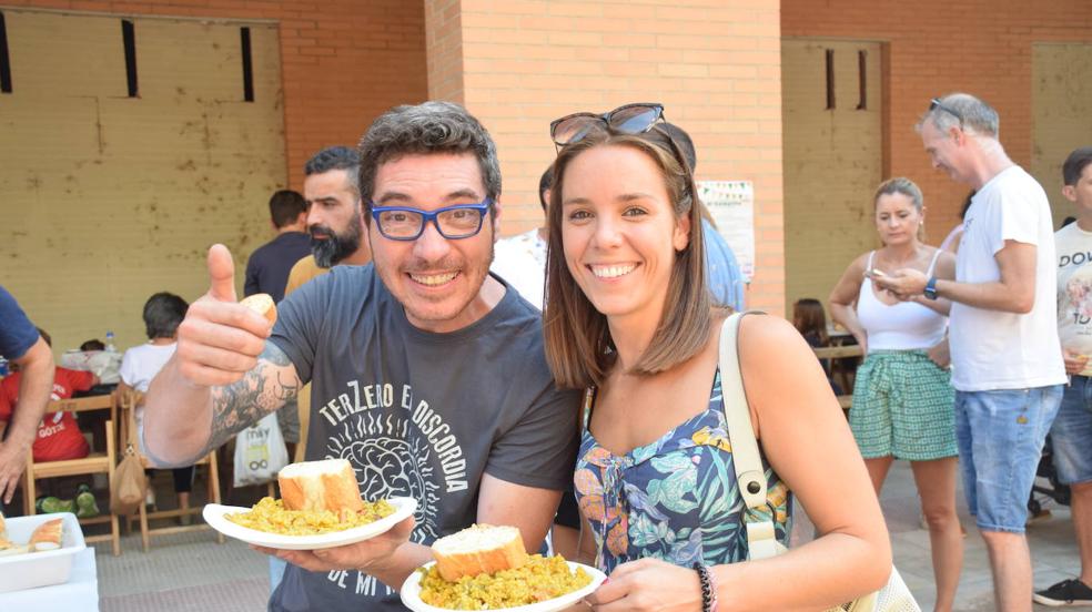 Paellada en las fiestas del barrio logroñés de El Campillo