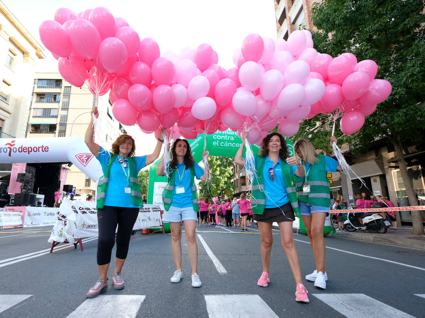 Carrera de la Mujer en Logroño: preparación, ánimos y en la línea de salida