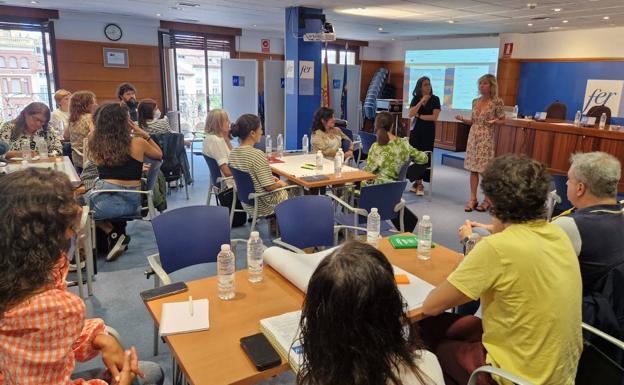 La FER busca retener el talento de los jóvenes para que puedan trabajar en empresas riojanas