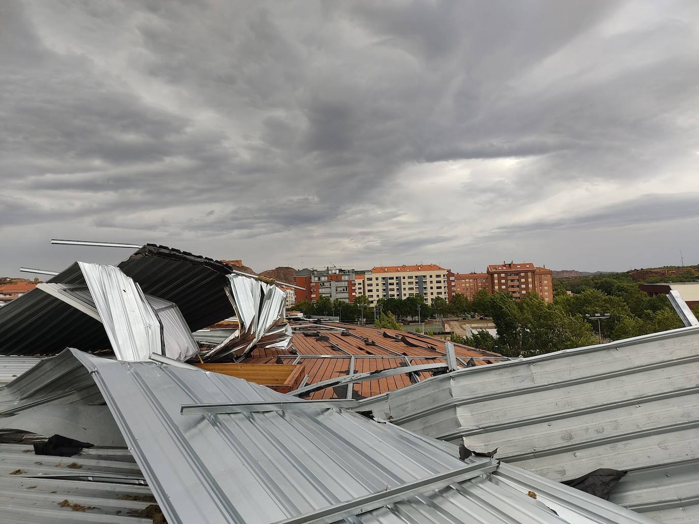 Así quedó el Arnedo Arena tras la tormenta