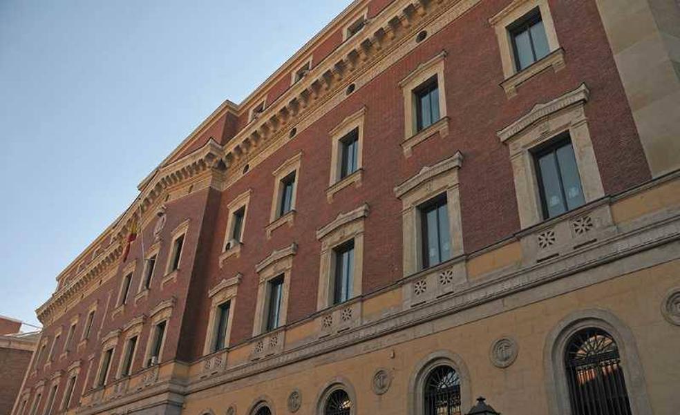 El Tribunal de Cuentas sancionó con 340.000 euros a los partidos en 2021