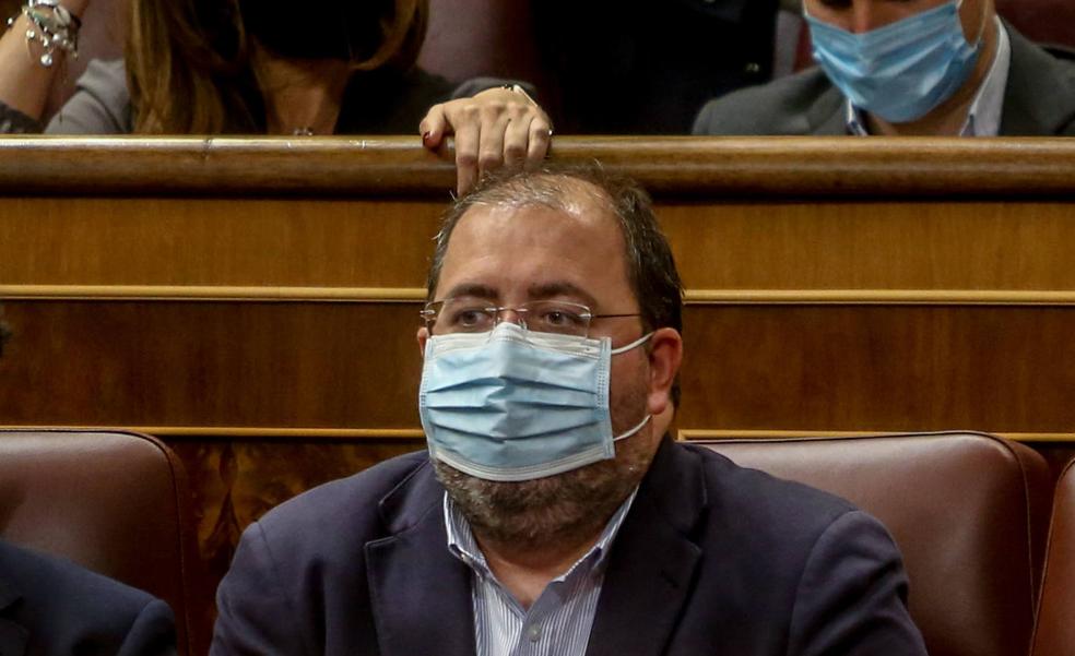 Casero se vuelve a equivocar y vota a favor de la comisión para investigar al PP