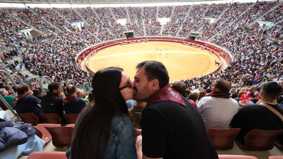 Las vaquillas llenan La Ribera el domingo