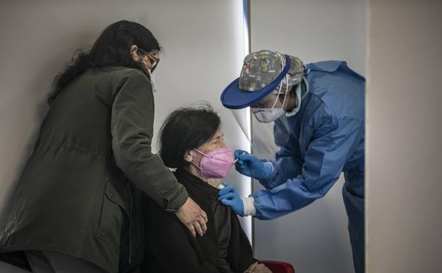 El lunes comienza la vacunación de la cuarta dosis contra el COVID en Calahorra