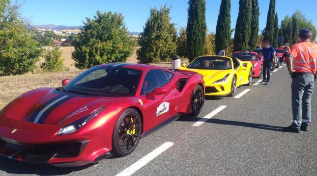 12 Ferrari que viajaban dirección Logroño, multados por ir a más de 150