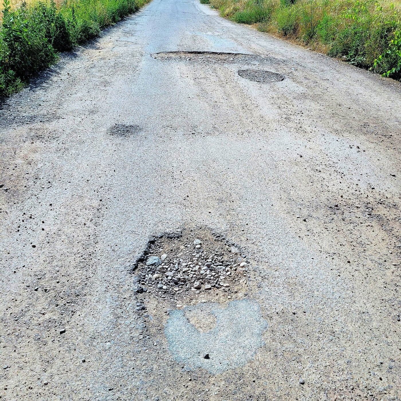 Reparar los caminos de Tricio y Azofra costará 14.520 euros