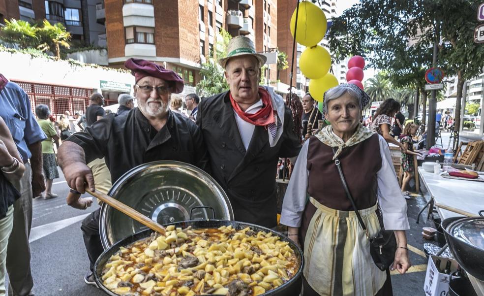 Lunes de resaca con calderetas al fondo