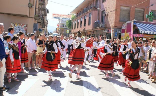 Baños de Río Tobía tiene por San Mateo su primer día grande festero