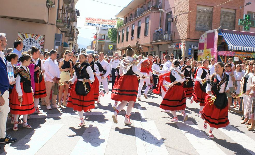 Baños de Río Tobía tiene por San Mateo su primer día grande festero