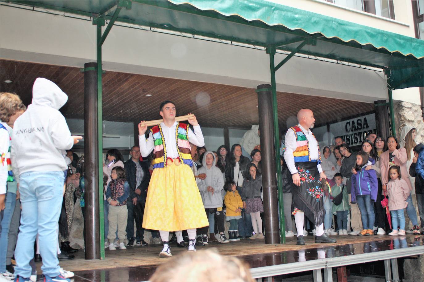 Los danzadores de Anguiano no defraudan