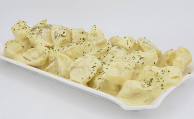 La receta de hoy de Javier Romero: patatas con salsa de ajo y berenjenas con huevos a la italiana