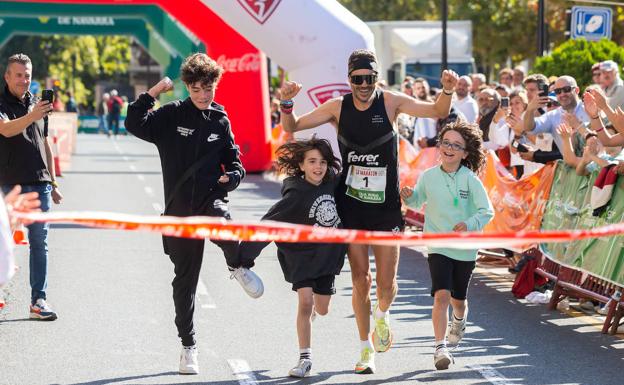 Ferrer vuela en solitario sobre las calles de Logroño