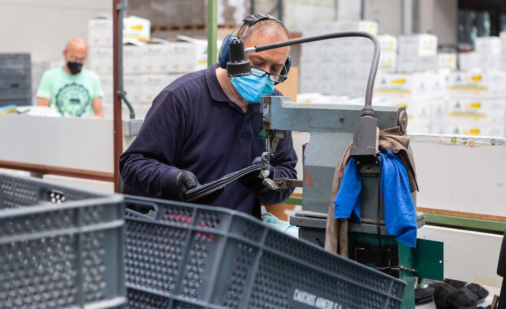 El calzado parará el 1 de diciembre si la patronal no retoma la negociación