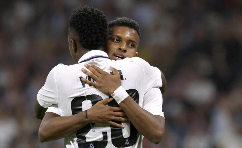 Rodrygo y Vinicius tiran de un Madrid más efectista que efectivo