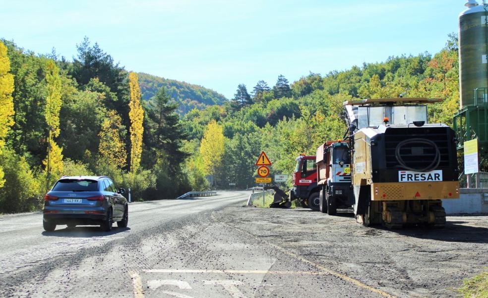 La carretera N-111 se renueva entre Villanueva y Lumbreras