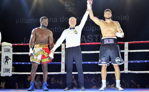 Gazi Khalidov vence por KO