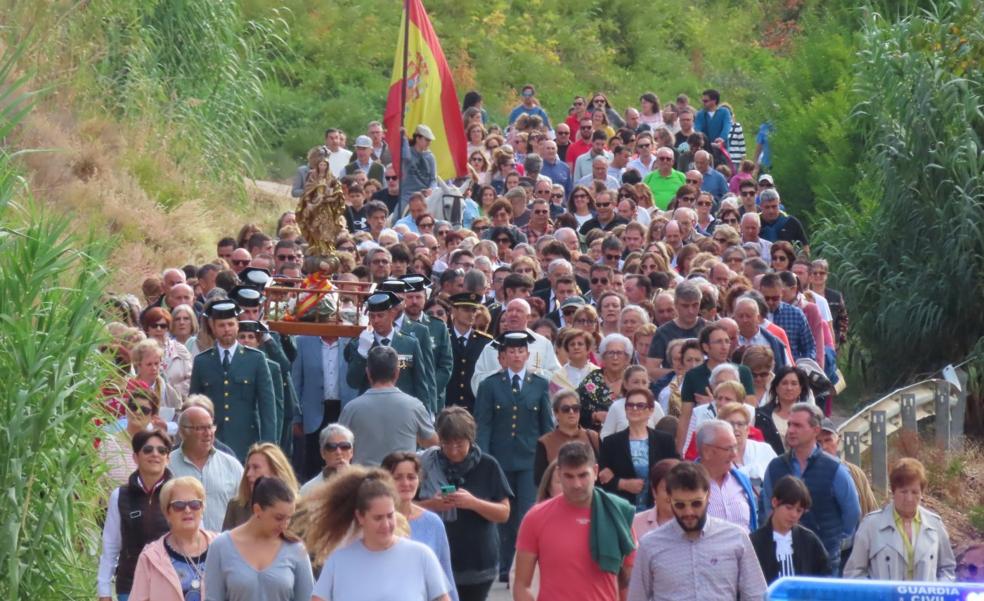 Y la fiesta se hizo alrededor de la ermita del Pilar