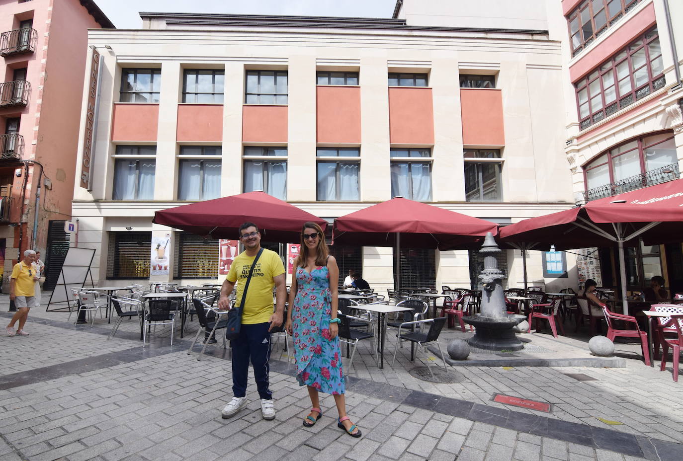 'El otro lado de los Moderno' pide que no se cambie la calificación del suelo de los cines para evitar que se construya en el solar