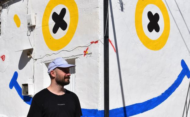 Nuevas pinturas murales de los artistas bielorrusos Andrei Busel y Doctor Oy en Pradejón
