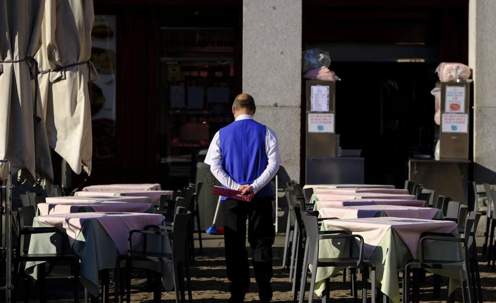 Trabajo prevé convertir el año que viene 100.000 empleos temporales en indefinidos