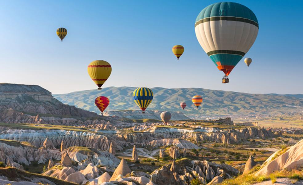 Dos españolas mueren en un accidente de globo aerostático en Turquía