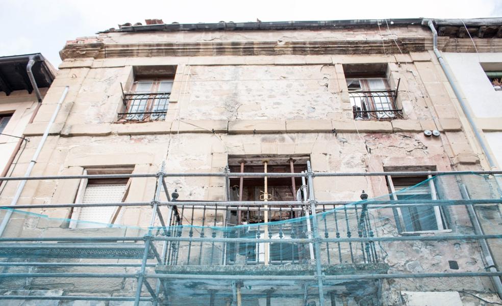 El Ayuntamiento calceatense prevé derribar antes de fin de año la casa de la calle Pinar 72