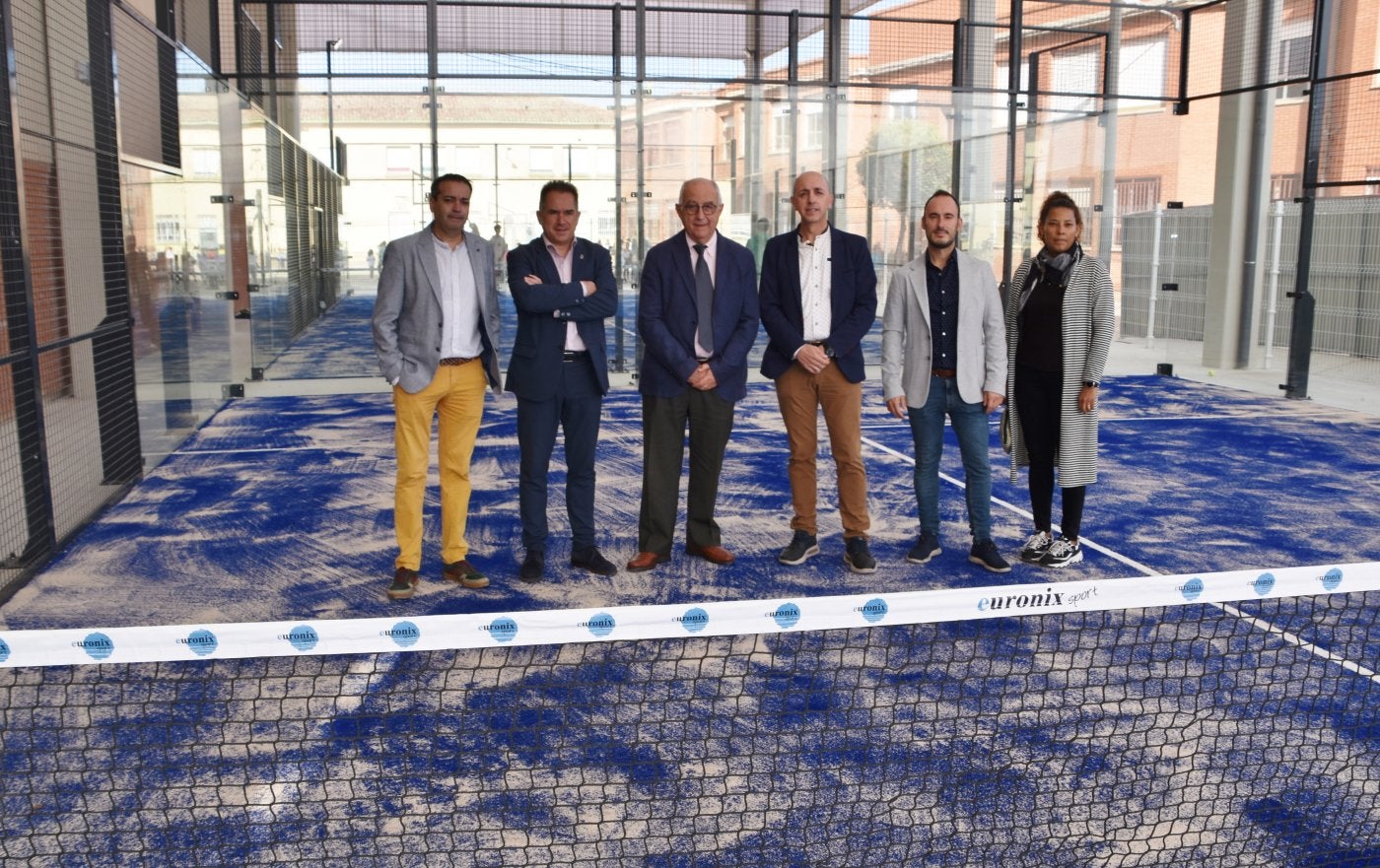 Pradejón construye dos pistas de padel