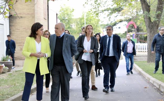 Salud inicia un programa de cirugía bucodental para discapacitados