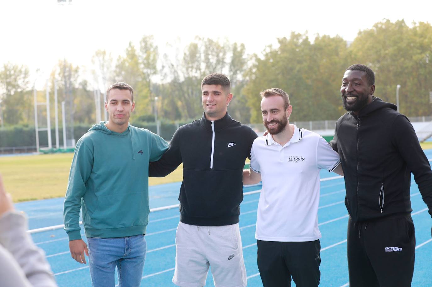 Asier Martínez, simpatía y consejos atléticos de un campeón de Europa en el Adarraga