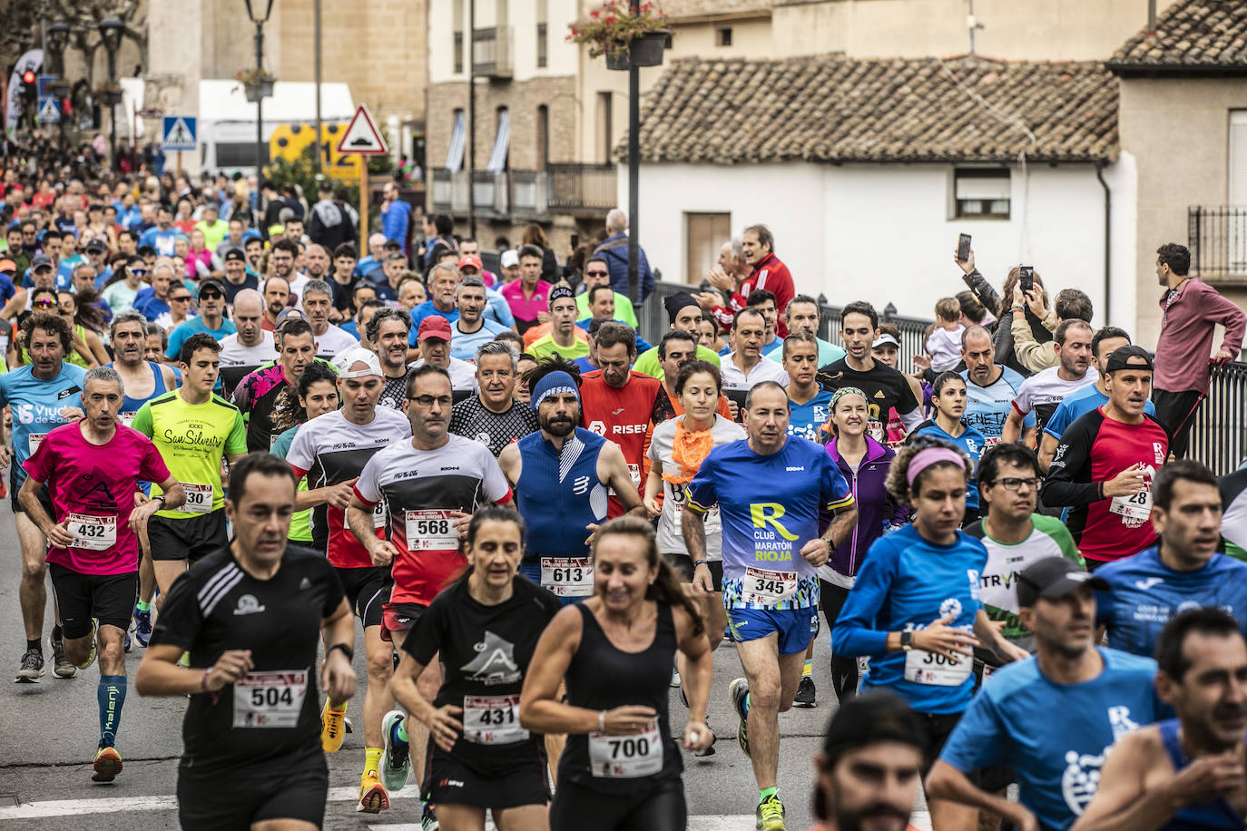 Rubio y Castán vencen en una Entre Viñedos que ha reunido a 700 atletas en Cenicero