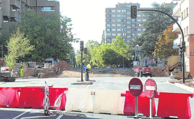Este miércoles se abre al tráfico el enlace de Duques de Nájera con la nueva estación de autobuses