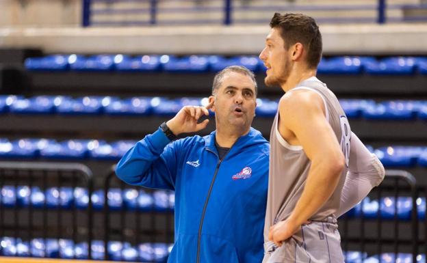 El Clavijo se refuerza con David Sainsbury