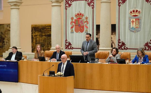 David Miranda adquiere su acta de diputado de Cs en el Parlamento de La Rioja