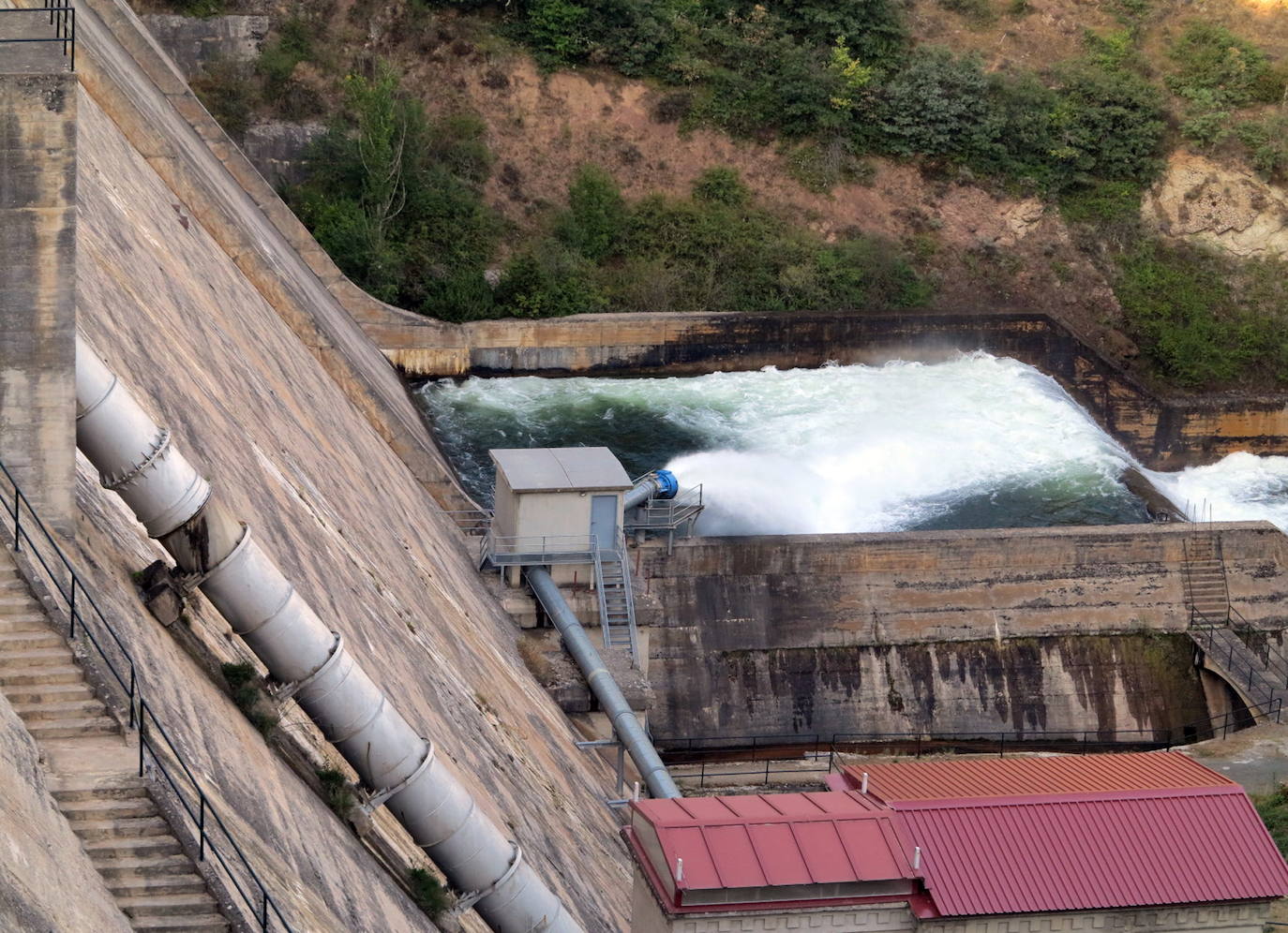 Los embalses riojanos se vacían gota a gota: otro hectómetro cúbico perdido en una semana