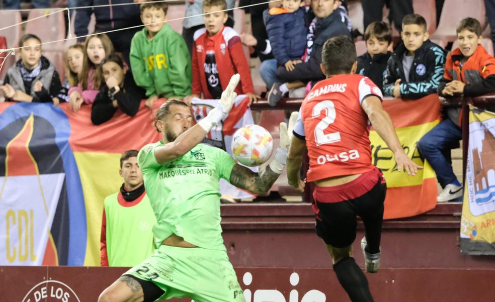 El Calahorra mejora pero sigue en peligro