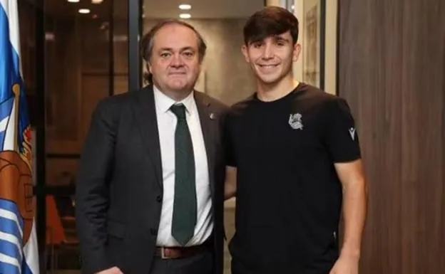 Pablo Marín renueva con la Real Sociedad hasta 2027