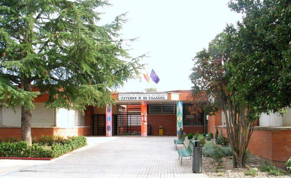 El IES Manuel Villegas acoge desde este curso estudios de la familia profesional de Sanidad