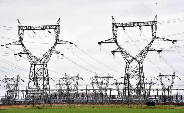 La UE trabaja contra reloj para alcanzar la independencia energética y rebajar los precios