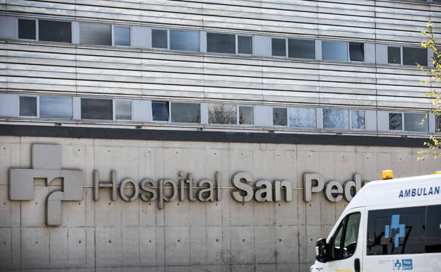 Herido un joven de 16 años en un accidente entre un coche y una moto en la calle Piqueras de Logroño