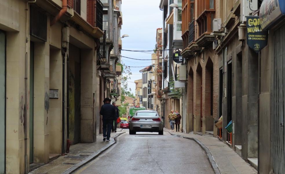 La calle San Antón y Barrio Verde darán más espacio al peatón frente a los vehículos