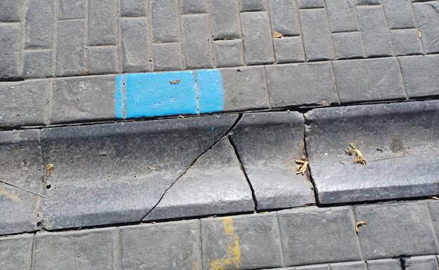 Calahorra renovará la rígolas de la calle Cavas por otras de hormigón