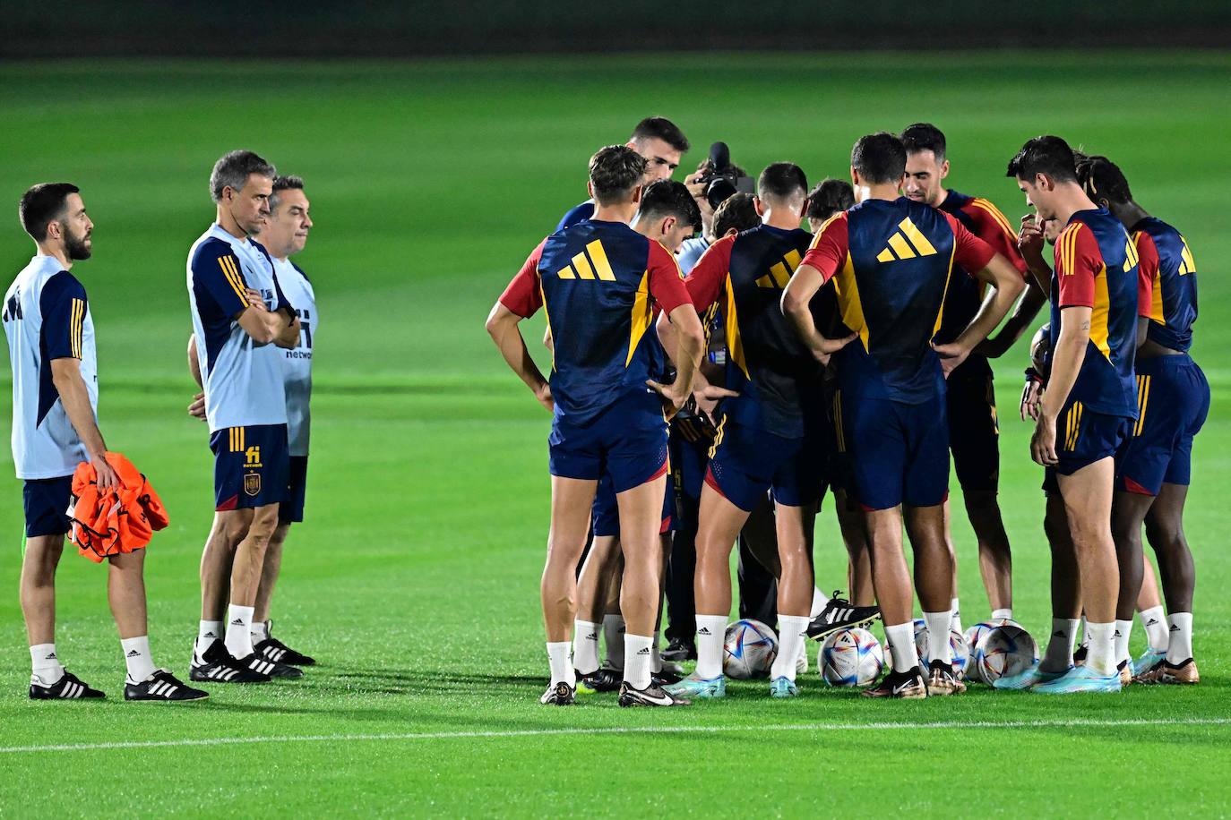 Primer entrenamiento de España en su cuartel general de Doha