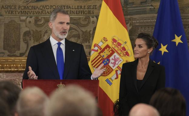 Felipe VI elogia la labor «ejemplar» de los soldados españoles en el extranjero