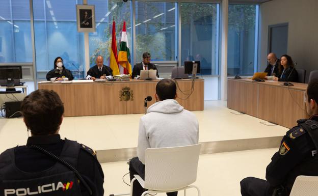 El hombre acusado de apuñalar a otro en Cervera acepta su expulsión de España