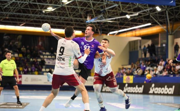 El Ciudad de Logroño sufre mucho más con los equipos de la zona baja